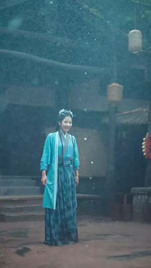 种植系统遇锦鲤我在荒年养全村(61集) 种植系统遇锦鲤我在荒年养全村(61集)短剧完整版全集放送