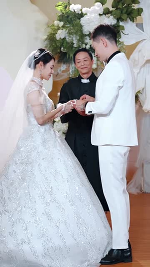 人到中年离婚吧顾总(63集) 人到中年离婚吧顾总(63集)短剧大结局全集特惠