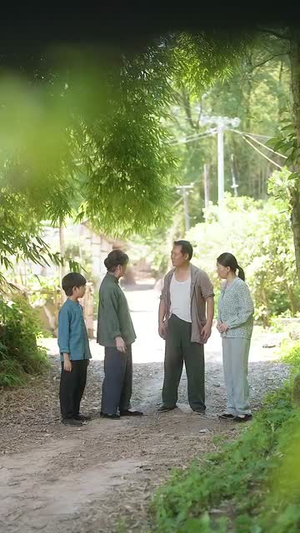 灾荒年代全家靠我心声逆袭(81集) 灾荒年代全家靠我心声逆袭(81集)短剧终极大结局合集