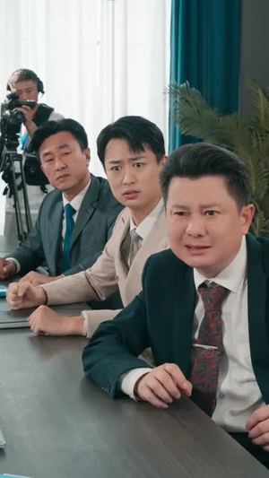 父子变形记老爸你咋还留级了(79集) 父子变形记老爸你咋还留级了(79集)短剧大结局合集放送