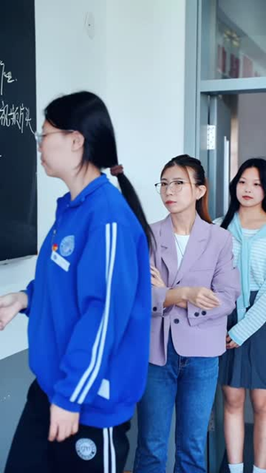 爱在北纬44度(30集) 爱在北纬44度(30集)短剧全集VR沉浸版