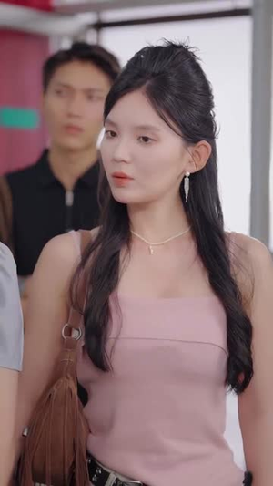 点石成金刀刀爆开帝王绿(74集) 点石成金刀刀爆开帝王绿(74集)短剧全集VR沉浸版