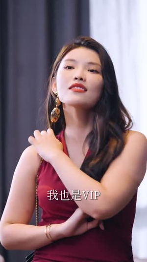 端盘子的我，被女老板拉去结婚（61集）短剧全集连看不停歇