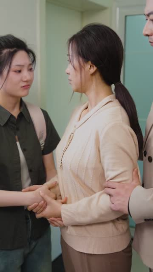 重燃玫瑰(59集) 重燃玫瑰(59集)短剧全剧终高清放送