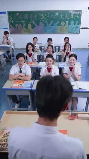 重生拒绝当舔狗女神校花急了(89集) 重生拒绝当舔狗女神校花急了(89集)短剧全集秒播无卡顿