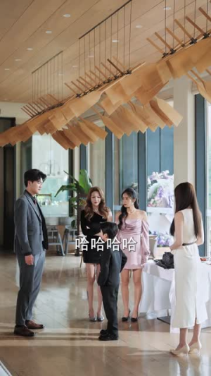 穿成萌宝重建商业帝国(100集) 穿成萌宝重建商业帝国(100集)短剧合集杜比音效版