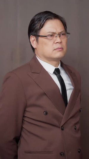 被抛弃后,前男友悔断肠(61集) 被抛弃后,前男友悔断肠(61集)短剧大结局超前点映