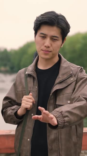 我在大山脚下修了个假仙(81集) 我在大山脚下修了个假仙(81集)短剧全集VR沉浸版