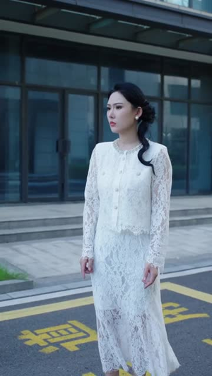 翻身主妇（59集）短剧全剧终合集放送