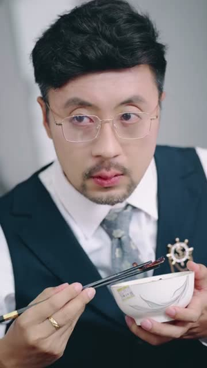 萌宝来袭,爹地让我当团宠(80集) 萌宝来袭,爹地让我当团宠(80集)短剧大结局全集解锁