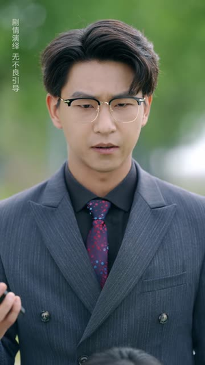 分道扬镳,他后悔了(64集) 分道扬镳,他后悔了(64集)短剧合集导演剪辑版