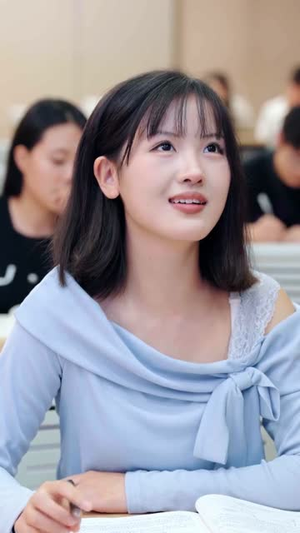 绑定影子系统后,我成了校草的心尖宠(78集) 绑定影子系统后,我成了校草的心尖宠(78集)短剧高分全集在线刷