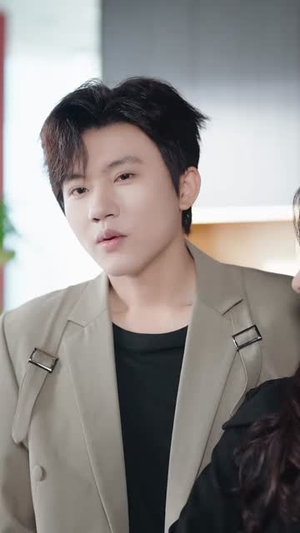 我靠吹牛走向人生巅峰（78集）短剧全系列永久免费