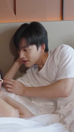 绑定系统后校花她又争又抢（75集）短剧全剧免费合集