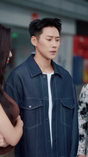 两界供应商,我一手打造超凡帝国(80集) 两界供应商,我一手打造超凡帝国(80集)短剧全集VR沉浸版