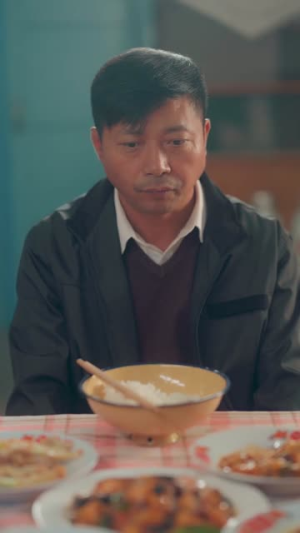 锦绣渔乡赘婿夫君真香实录(82集) 锦绣渔乡赘婿夫君真香实录(82集)短剧全集热力排行榜之一