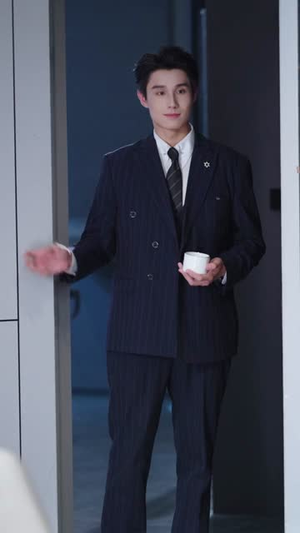 被丈夫推上刀口后，我涅槃归来（65集）短剧全集连看不停歇