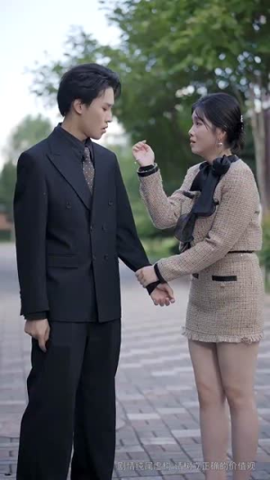 不做菟丝花后我光芒万丈（70集）短剧全系列永久免费