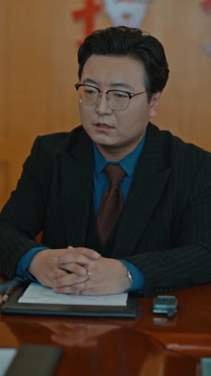 带着未来手机重回过去（74集）短剧全集解锁零收费