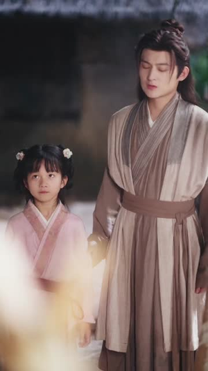 穿成傻女逃荒后，带全村炫大肉（77集）短剧合集4K修复版