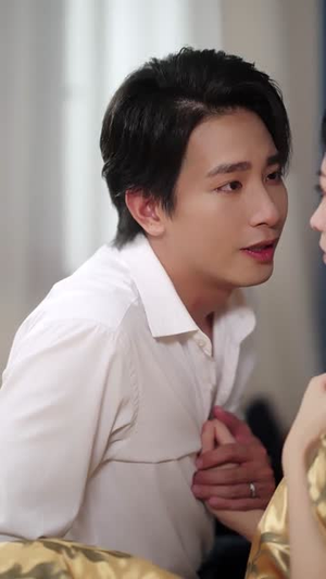 炙热之恋（70集）短剧全季限免大放送