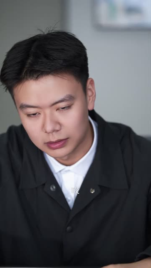 当我穿越进玛丽苏文里当警察(4集) 当我穿越进玛丽苏文里当警察(4集)短剧大结局全集特惠