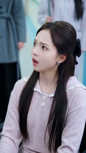 她以声名为刃（48集）短剧限免全集任你点