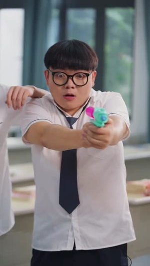 无敌教书先生（61集）短剧限免全集任你点