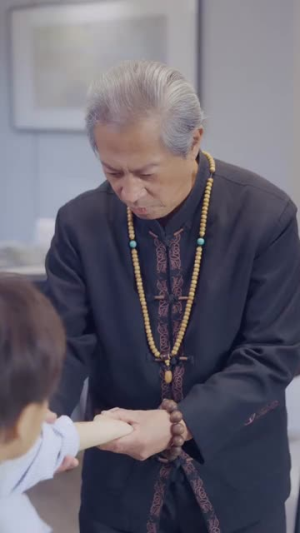 连上了爸爸（44集）短剧合集杜比音效版