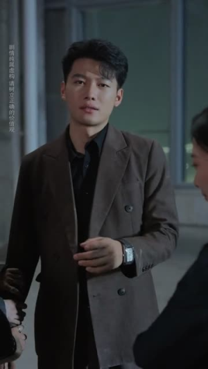 与众不瞳（60集）短剧全剧终限免合集