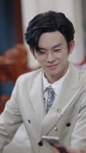 下错蛊后,裴总成了我的小娇夫(62集) 下错蛊后,裴总成了我的小娇夫(62集)短剧终章免费大放送