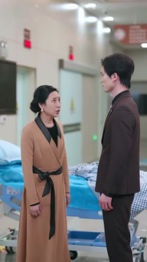 烬火焚心，焚心于火（60集）短剧全系列永久免费