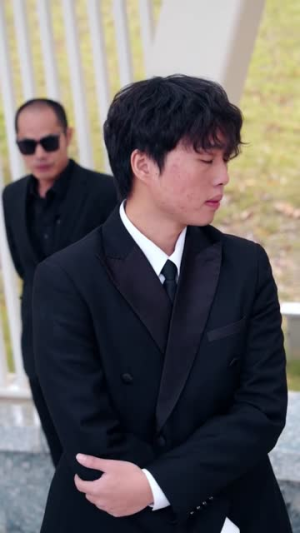 我一求职大学生,激活赘婿系统(78集) 我一求职大学生,激活赘婿系统(78集)短剧全剧免费合集