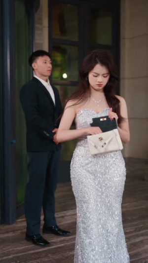 给大佬当全职孙女（80集）短剧全季限免大放送