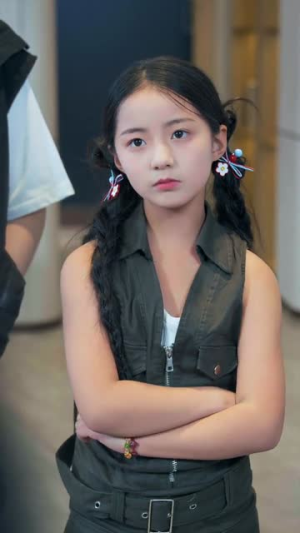 边境归来，小千金成团宠啦（70集）短剧大结局限免特辑