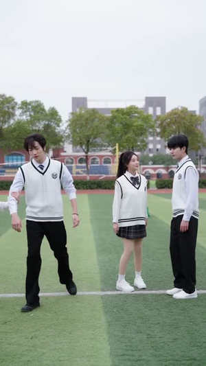 我只想赚钱怎么成了所有人的白月光(60集) 我只想赚钱怎么成了所有人的白月光(60集)短剧爆款全集在线播