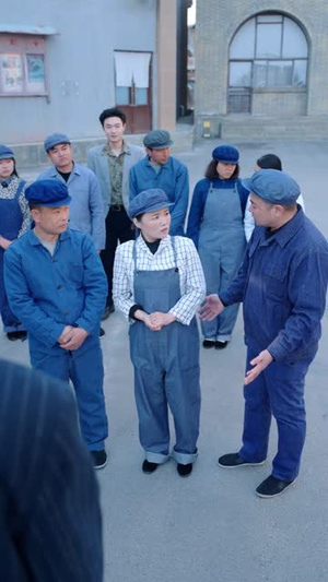 八零神豪:从伪装海归开始(80集) 八零神豪:从伪装海归开始(80集)短剧合集杜比音效版