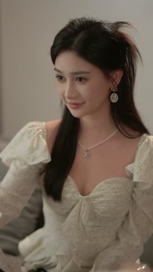 恶名昭著的她(60集) 恶名昭著的她(60集)短剧完结篇全集连播