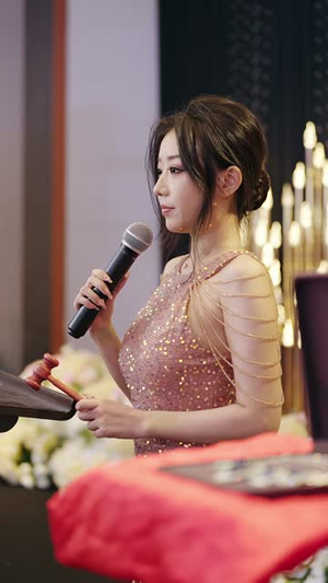 老公为情人点天灯后悔疯了(50集) 老公为情人点天灯后悔疯了(50集)短剧全集VR沉浸版