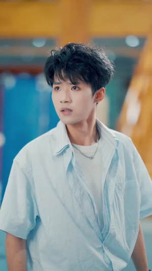 平行时空找到你之我爸是顶流(50集) 平行时空找到你之我爸是顶流(50集)短剧全集畅看无门槛