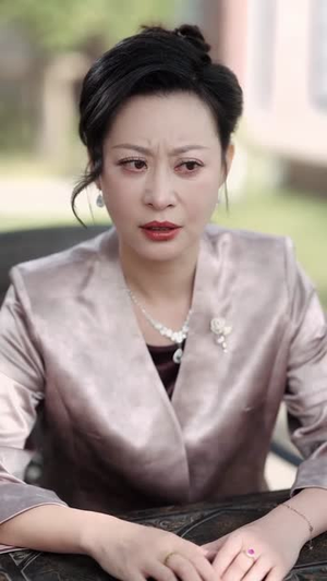 偏心父母,请开始你们的忏悔表演(80集) 偏心父母,请开始你们的忏悔表演(80集)短剧精选全集无广告