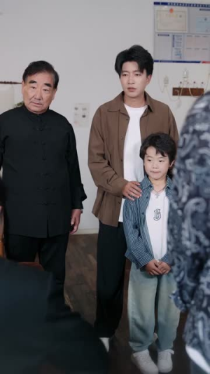 六岁顶梁柱,全家靠我起飞(90集) 六岁顶梁柱,全家靠我起飞(90集)短剧全集秒播无卡顿