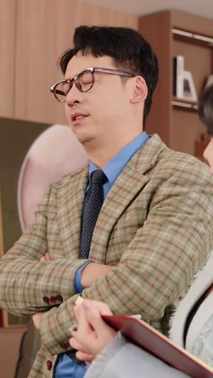 重生02制霸全球从刮刮乐开始(82集) 重生02制霸全球从刮刮乐开始(82集)短剧全集热力排行榜之一