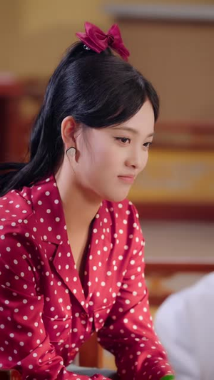 闪婚八零,我的会长夫人靠摆摊起家(60集) 闪婚八零,我的会长夫人靠摆摊起家(60集)短剧经典全集任你选