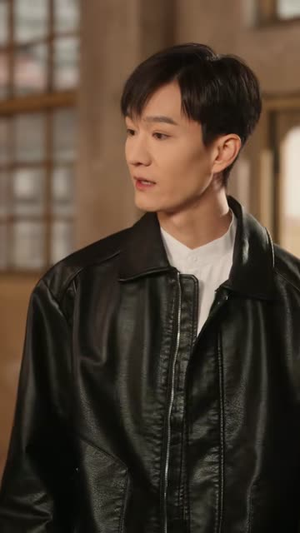 年代鉴宝:天下珍玩入我掌(74集) 年代鉴宝:天下珍玩入我掌(74集)短剧大结局合集放送