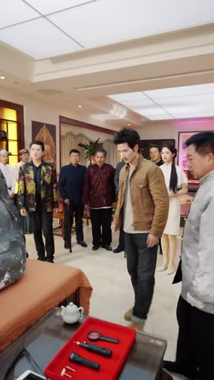 赌石破局,从黑奴到鉴石传奇(64集) 赌石破局,从黑奴到鉴石传奇(64集)短剧全季限免大放送