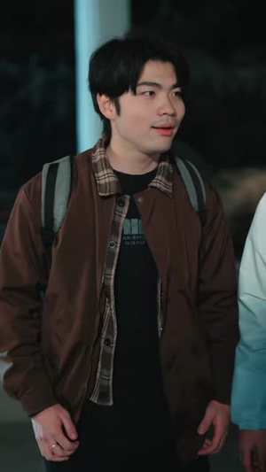 疯了吧,高冷校花竟是我的网恋对象(101集) 疯了吧,高冷校花竟是我的网恋对象(101集)短剧大结局全集解锁