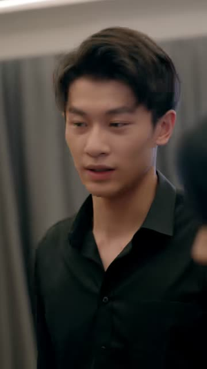 灿烂的风(60集) 灿烂的风(60集)短剧全剧终在线连看