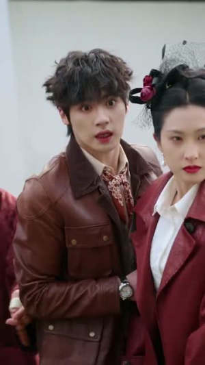 纸扎店老板娘她是玄门大佬(72集) 纸扎店老板娘她是玄门大佬(72集)短剧合集导演剪辑版