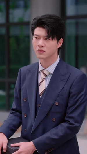 暖暖小福星上线,我被三个哥哥争着宠(50集) 暖暖小福星上线,我被三个哥哥争着宠(50集)短剧完结篇全集连播